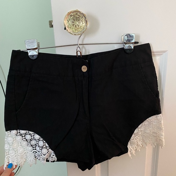 Venus Black Shorts with White Ruffle Edges - Picture 6 of 6